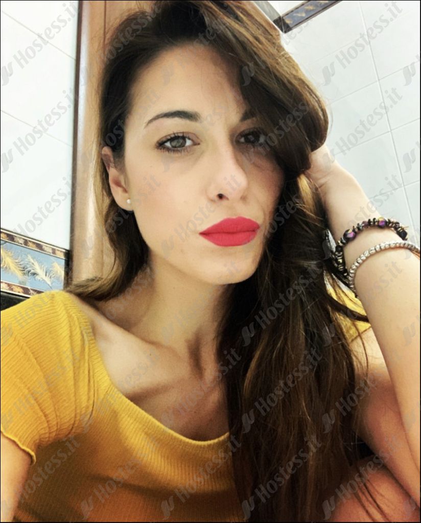 Filomena D. Hostess su Cosenza Hostess.it